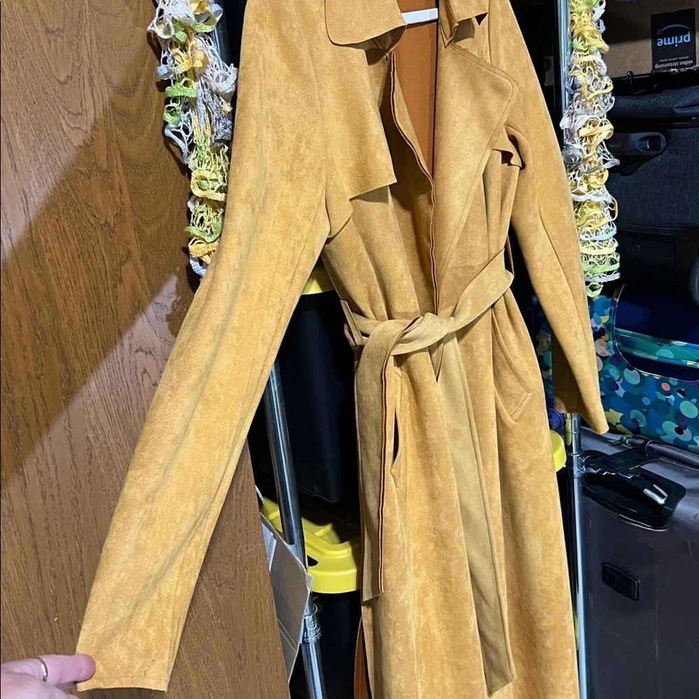 Woman Faux Suede LongTrench Coat absolutely comfortable for travel classy look - Picture 6 of 7